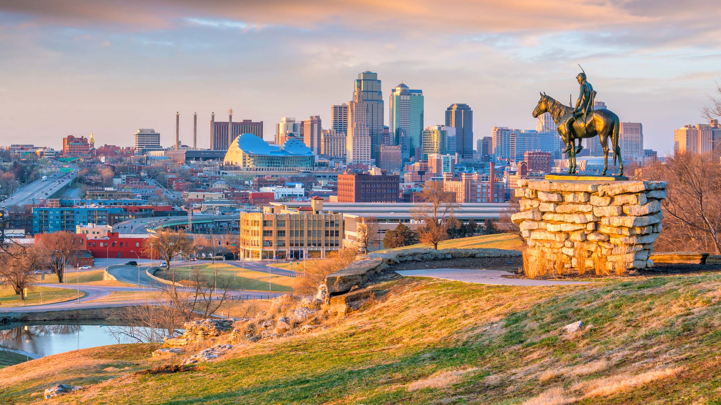 Kansas City Landmark and City Skyline