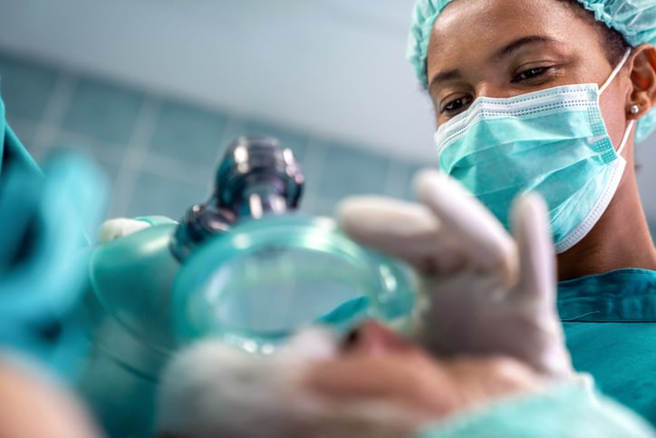 a CRNA working in an operating environment