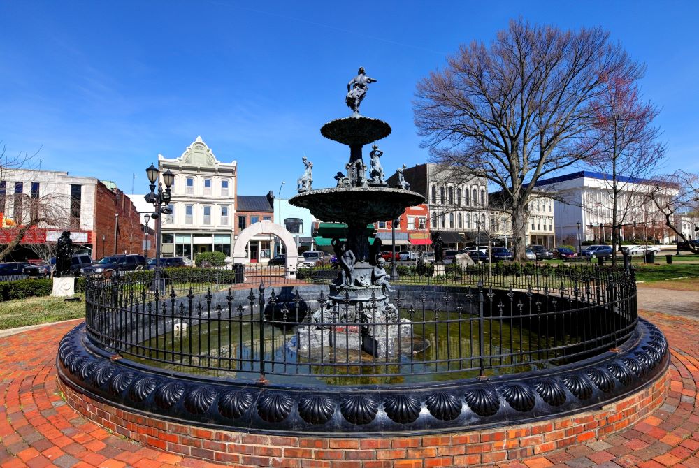 fountain in city center